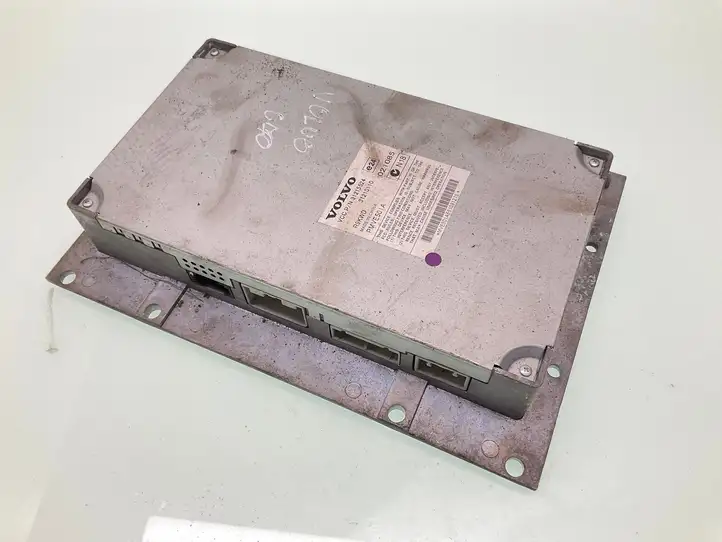 Volvo C70 (2005 - 2009)  31215524 Звукоусилитель