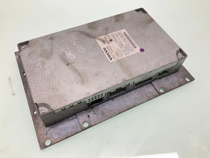 Volvo C70 (2005 - 2009)  31215524 Звукоусилитель