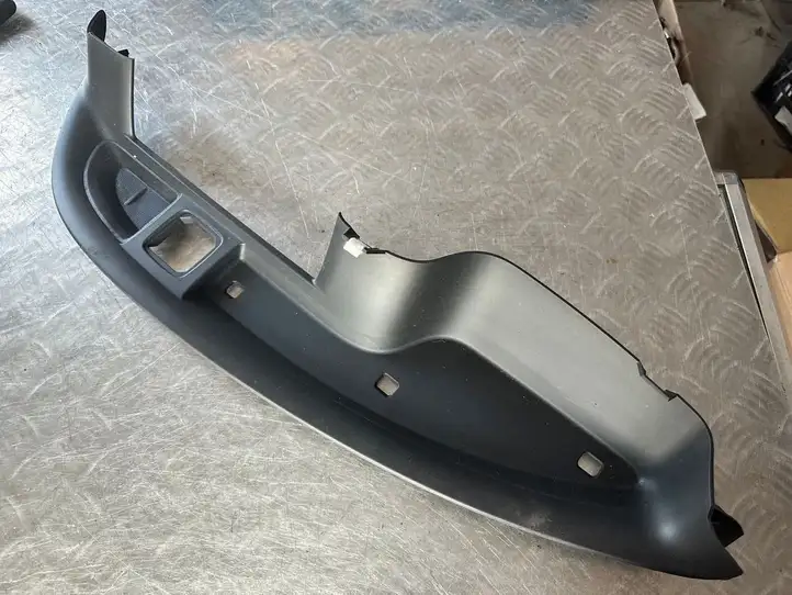Renault Scenic III - Grand scenic III (2009 - 2016) 682400021R Прочие детали салона — фото 1