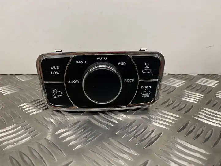 Jeep Grand Cherokee (2010 - 2021) P68141341AD Включатель регулировки высоты / жесткости ходовой части — фото 1