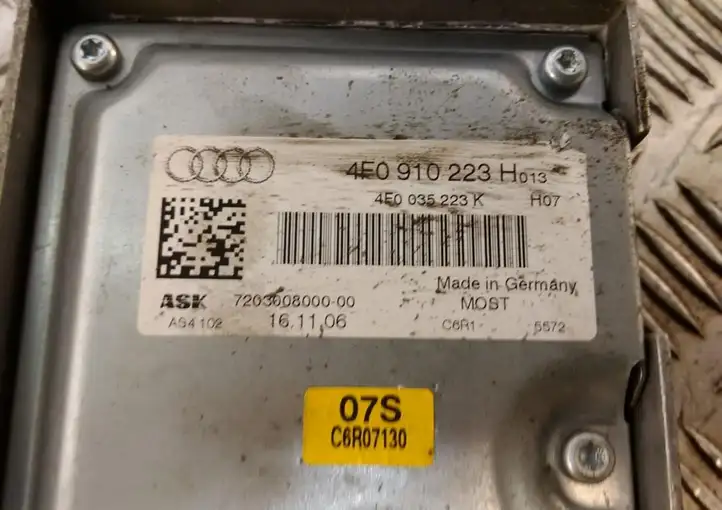 Audi A6 S6 C6 4F (2004 - 2008) 4F0910223H Усилитель звука — фото 4
