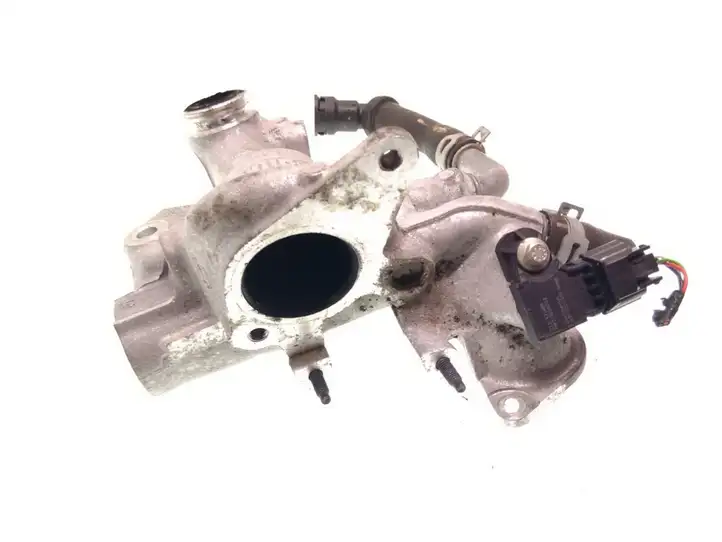 Nissan Qashqai (2017 - 2020) 147171653R Кронштейн охладителя EGR — фото 1