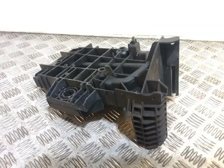 Peugeot 407 (2004 - 2011)  9645693080 Платформа крепления аккумулятора