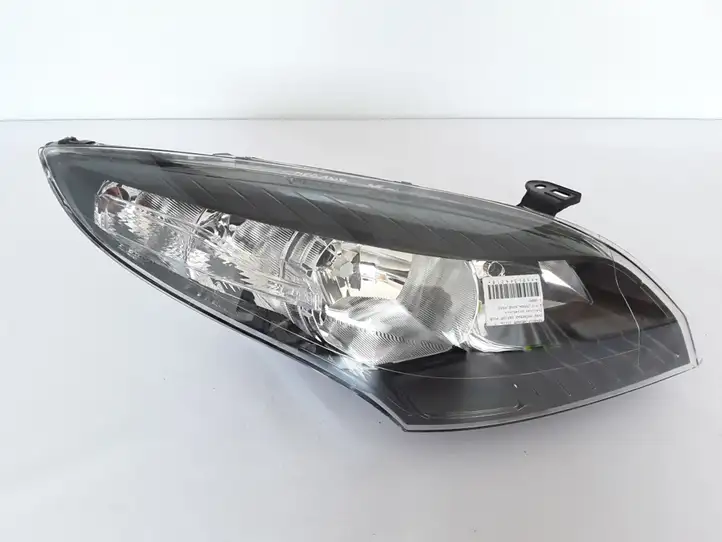 Renault Megane III (2009 - 2016) 260102973R Передняя фара — фото 1