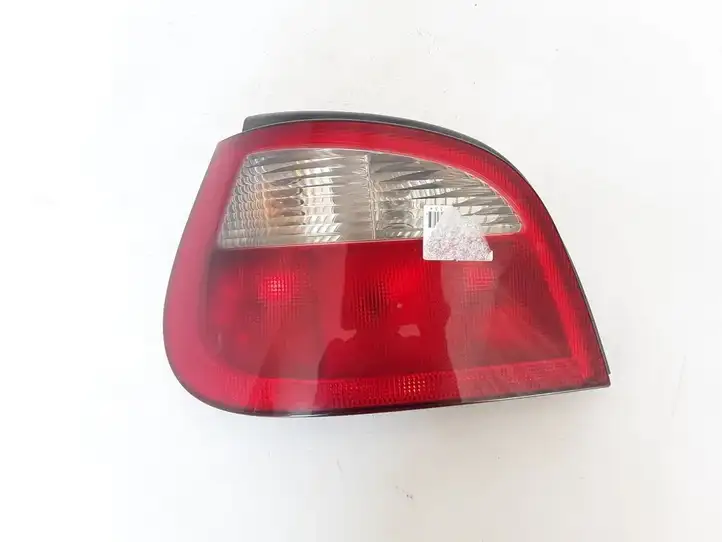Renault Megane I (1995 - 2002) 7700428320 Задний фонарь в кузове — фото 1