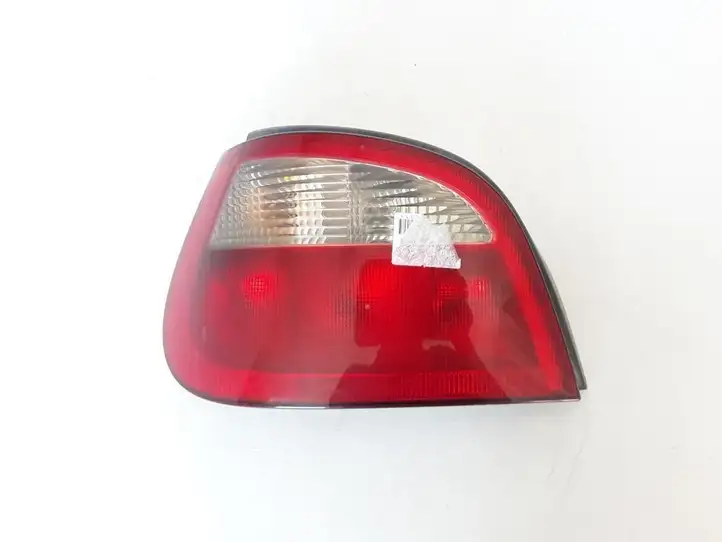 Renault Megane I (1995 - 2002) 7700428320 Задний фонарь в кузове — фото 5