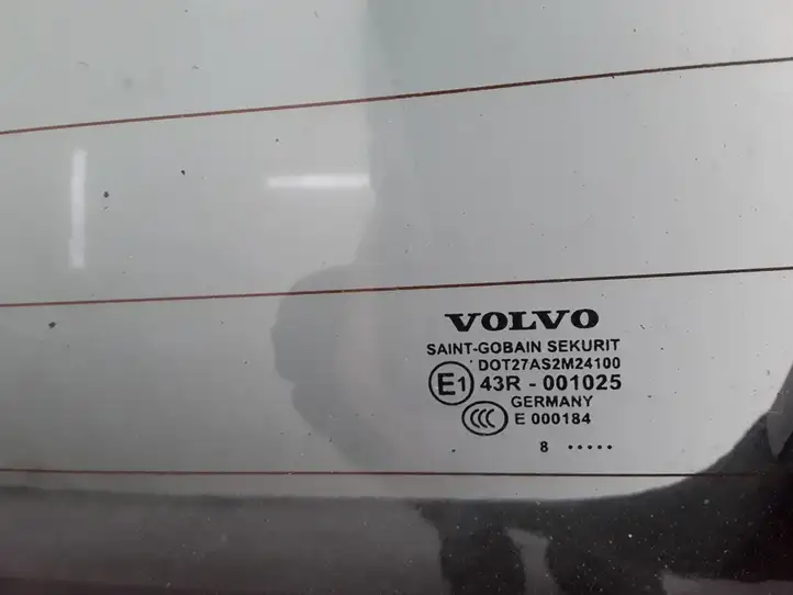 Volvo V70 (2007 - 2013) 39807944 Крышка багажника — фото 3