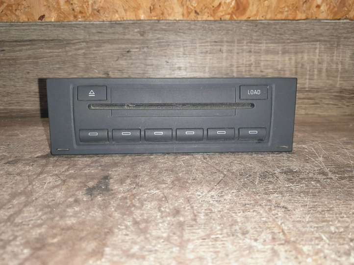 Skoda Octavia Mk2 (1Z) (2004 - 2013)  1Z0035111A CD/DVD чейнджер