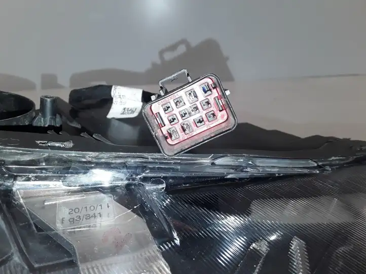 Volvo V60 (2013 - 2018) 31420269 Передняя фара — фото 4