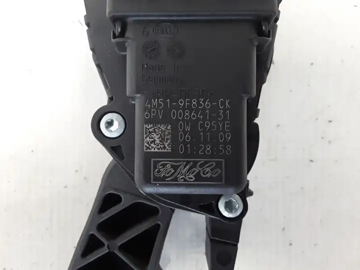 Volvo C70 (2009 - 2013) 4M519F836CK Педаль акселератора — фото 4