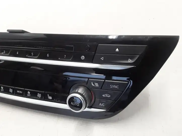 BMW 5 G30 G31 (2016 - ) 6834435 Блок управления кондиционером — фото 2