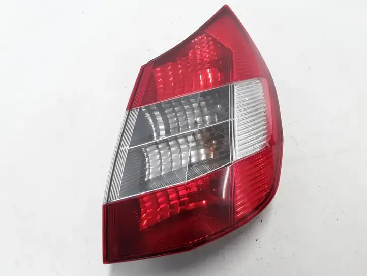 Renault Scenic II - Grand scenic II (2003 - 2006) 8200127702 Задний фонарь в кузове — фото 1