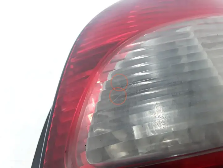 Renault Scenic I (1996 - 2003) 7700428055 Задний фонарь в кузове — фото 3