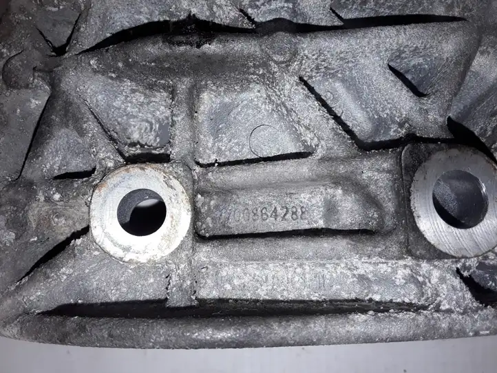 Renault Twingo II (2007 - 2014) 7700864288 Кронштейн генератора — фото 2