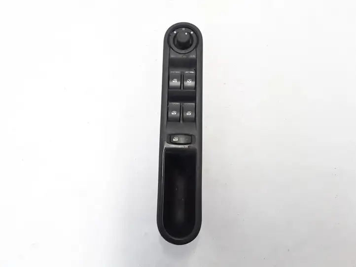 Renault Espace - Grand espace IV (2004 - 2014) 8200519362 Блок кнопок стеклоподъемников — фото 1
