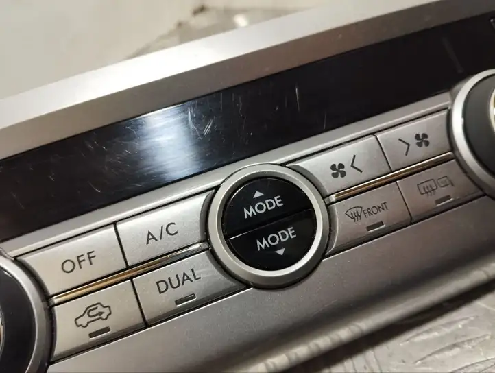 Subaru Outback (BS) (2014 - 2019) 72311AL11B Кнопка кондиционера — фото 4