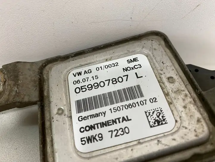 Volkswagen Touareg II (2010 - 2018) 059907807L Лямбда-зонд — фото 3