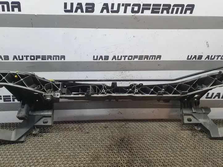 Ford Focus (2011 - 2015) BM518B041B Панель радиаторов двигателя — фото 10