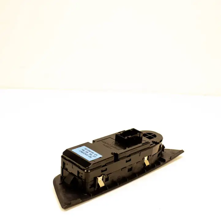 BMW X1 E84 (2009 - 2015) 9216046 Кнопка стеклоподъемников — фото 4