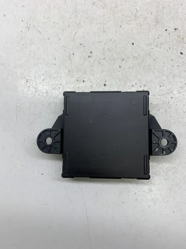 Mercedes-Benz E W212 (2009 - 2016) A2128204085 Блок управления дверью — фото 2