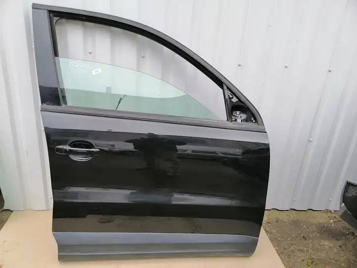 Volkswagen Tiguan (2007 - 2011) Дверь — фото 1