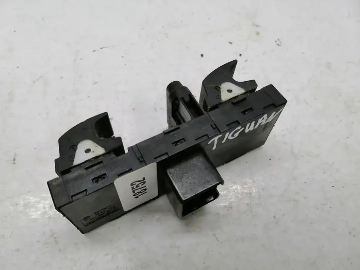 Volkswagen Tiguan (2007 - 2011) 1K4959857B Блок кнопок стеклоподъемников — фото 3