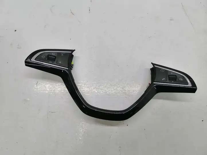 Skoda Octavia Mk3 (5E) (2013 - 2019) 5E0919719A Кнопки на рулевом колесе — фото 1