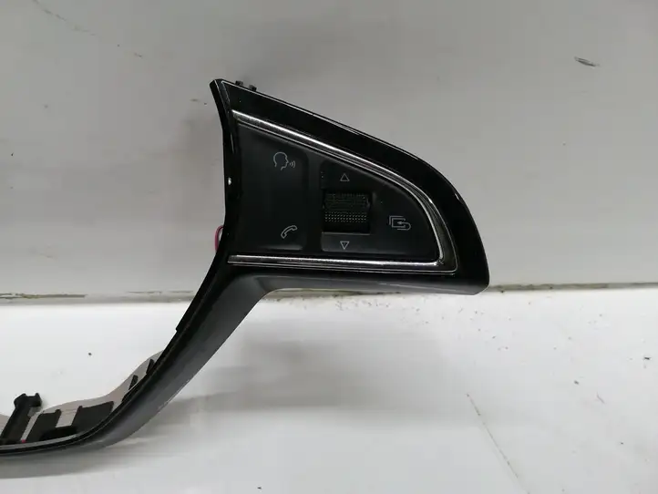 Skoda Octavia Mk3 (5E) (2013 - 2019) 5E0919719A Кнопки на рулевом колесе — фото 3