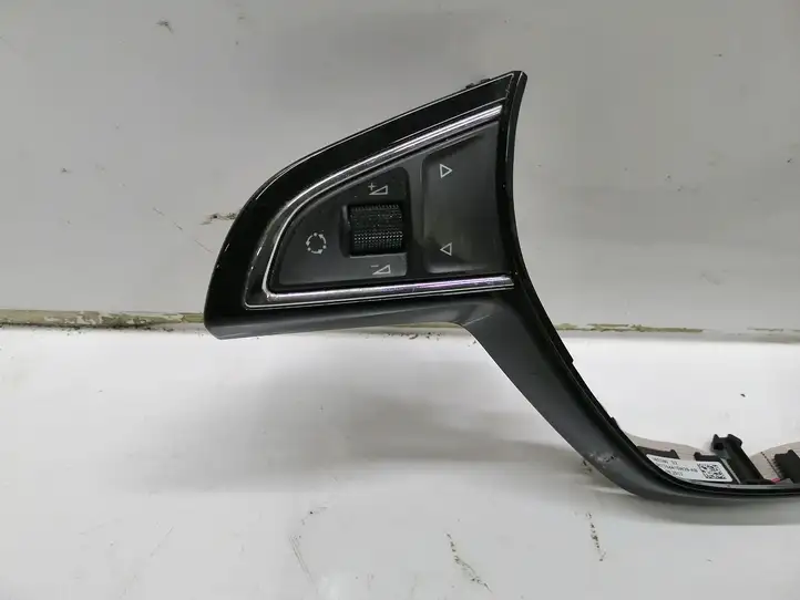 Skoda Octavia Mk3 (5E) (2013 - 2019) 5E0919719A Кнопки на рулевом колесе — фото 6