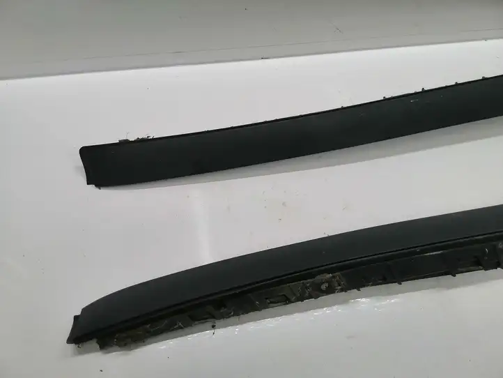 Seat Altea XL (2004 - 2015) 5P0854542H Накладка стоек лобового стекла — фото 2
