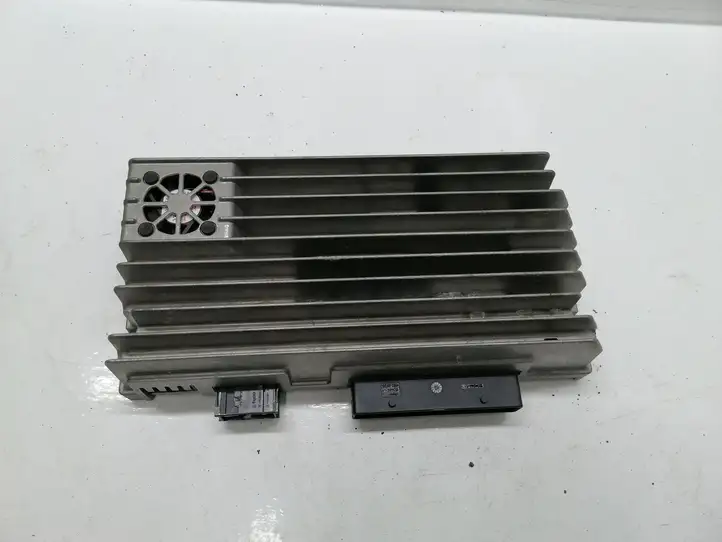 Audi A4 S4 B8 8K (2007 - 2011) 8T0035223AK Усилитель звука — фото 1