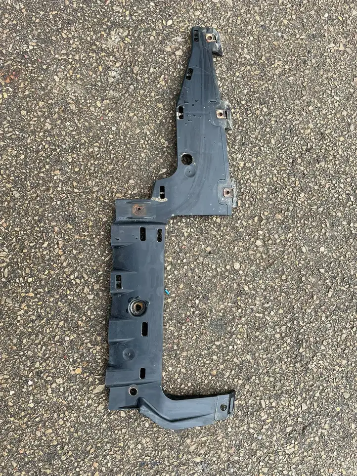 BMW 3 E90 E91 (2005 - 2012) 7163847 Кронштейн заднего бампера — фото 1
