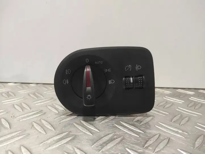 Seat Ibiza IV (6J,6P) (2008 - 2017) 6J1941531AR Включатель фонарей — фото 1