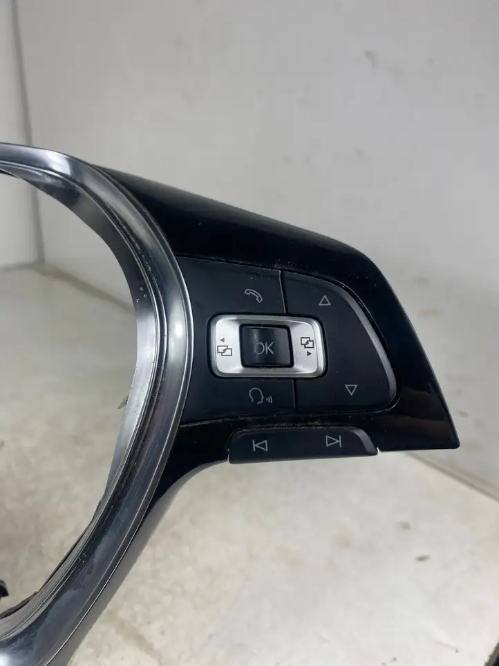 Volkswagen Golf VII (2013 - 2019) 5G0959442K Кнопки на рулевом колесе — фото 3