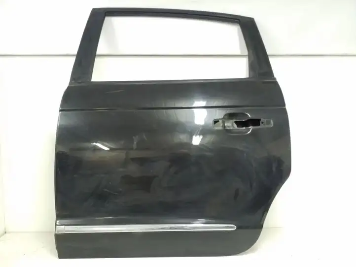 SsangYong Rodius (2004 - 2007) Задняя дверь — фото 1