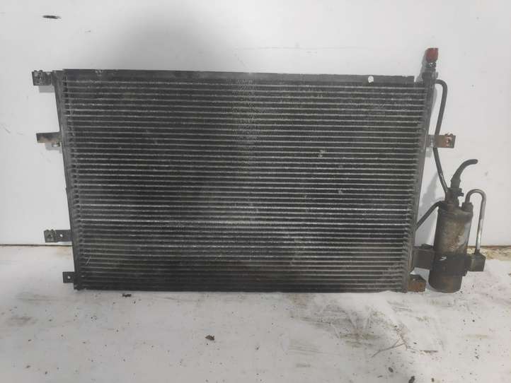 Volvo S60 (2000 - 2004)  30676414 Радиатор охлаждения кондиционера воздуха