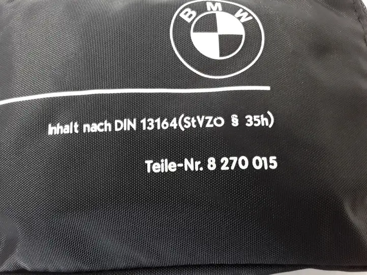 BMW 5 F10 F11 (2009 - 2016) 8270015 Автомобильная аптечка — фото 2
