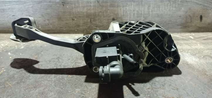 Volkswagen PASSAT B6 (2005 - 2010)  1T2721059BR Педаль сцепления