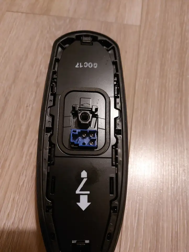 Toyota Corolla E210 E21 (2018 - ) COC17 GPS антенна — фото 4
