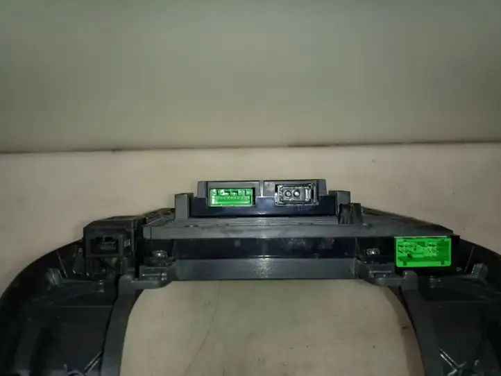 Volvo XC60 (2008 - 2013) Блок управления кондиционером — фото 3