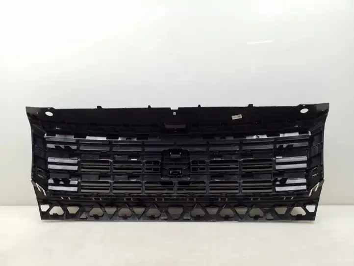 Volkswagen Crafter (2016 - ) 7C0853651A Передняя решетка — фото 6