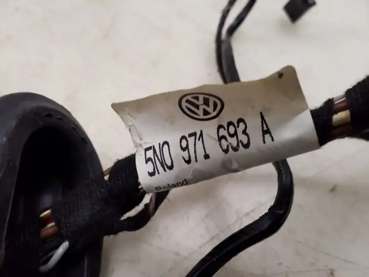Volkswagen Tiguan (2007 - 2011) 5N0971693A Прочая электропроводка — фото 2