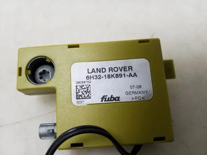 Land Rover Range Rover Sport L320 (2005 - 2009) 6H3218K891AA Усилитель антенны — фото 5