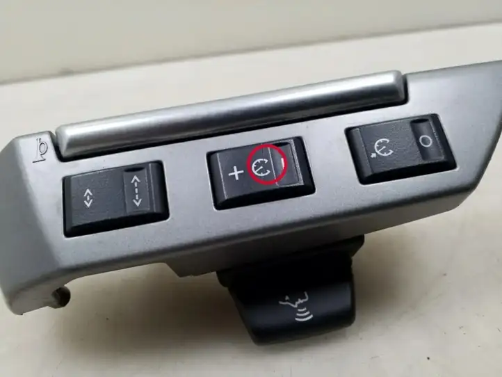 Land Rover Range Rover Sport L320 (2005 - 2009) 8H2213D767HA Кнопки на рулевом колесе — фото 4