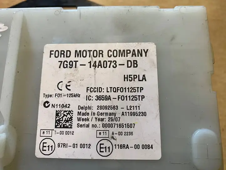 Ford Mondeo MK IV (2007 - 2014) 7G9T14A073DB Блок предохранителей (комплект) — фото 5