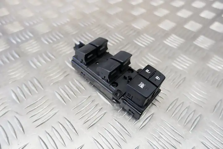 Lexus UX (2020 - ) 8404033190 Кнопка стеклоподъемников — фото 2