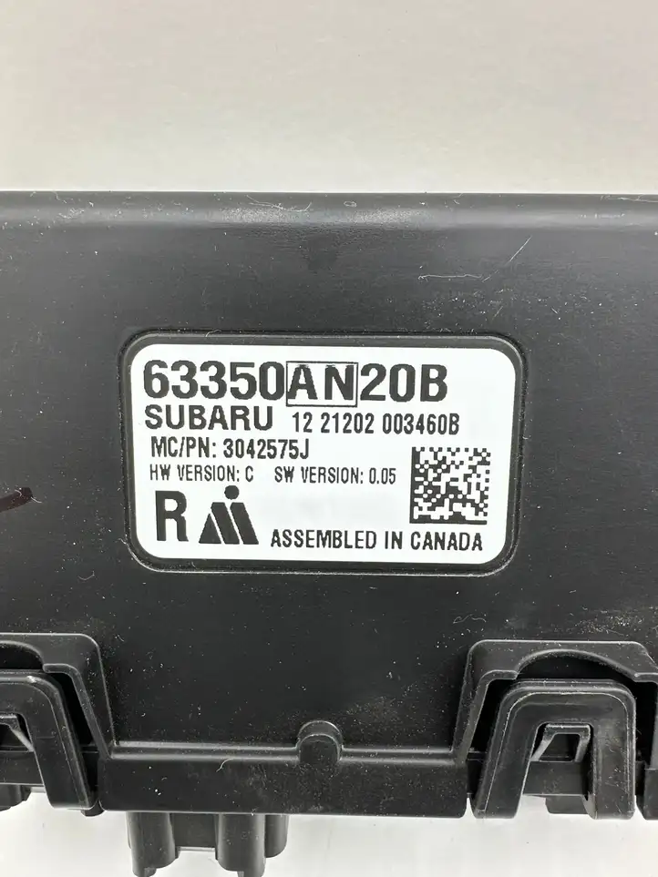 Subaru Outback (BT) (2019 - ) 63350AN20B Блок управления крышкой багажника — фото 3