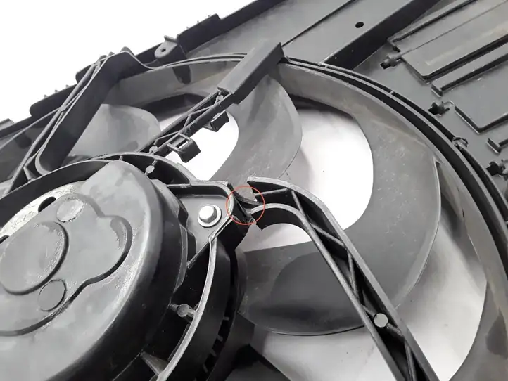 Volvo S60 (2013 - 2018) 31368427 Дифузор радиатора — фото 2