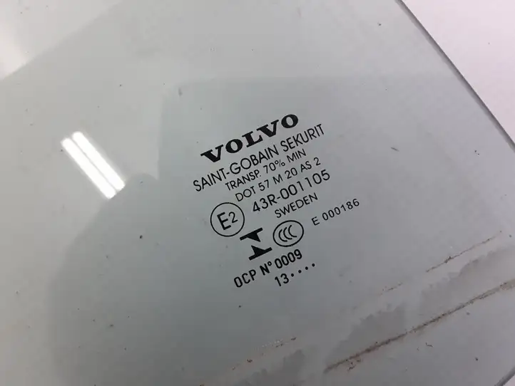 Volvo S60 (2013 - 2018) 31335325 Стекло задней двери — фото 2