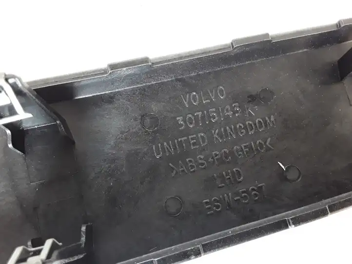 Volvo V70 (2013 - 2016) 30715143 Центральный воздушный дефлектор — фото 2